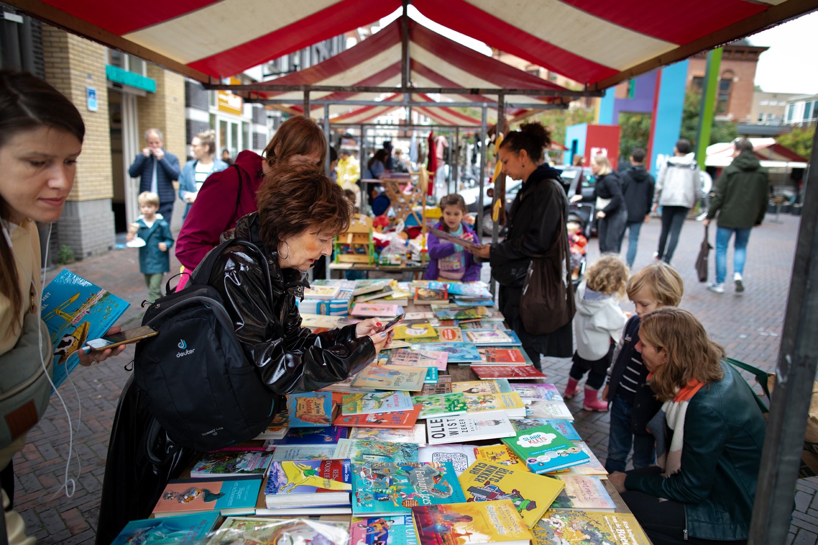 Oostpoort doet wat terug: Kerstdag met speelgoed ruilmarkt, kleding donatie & repair café